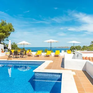 hostal-cala-moli.ibizaislandhotels.net/