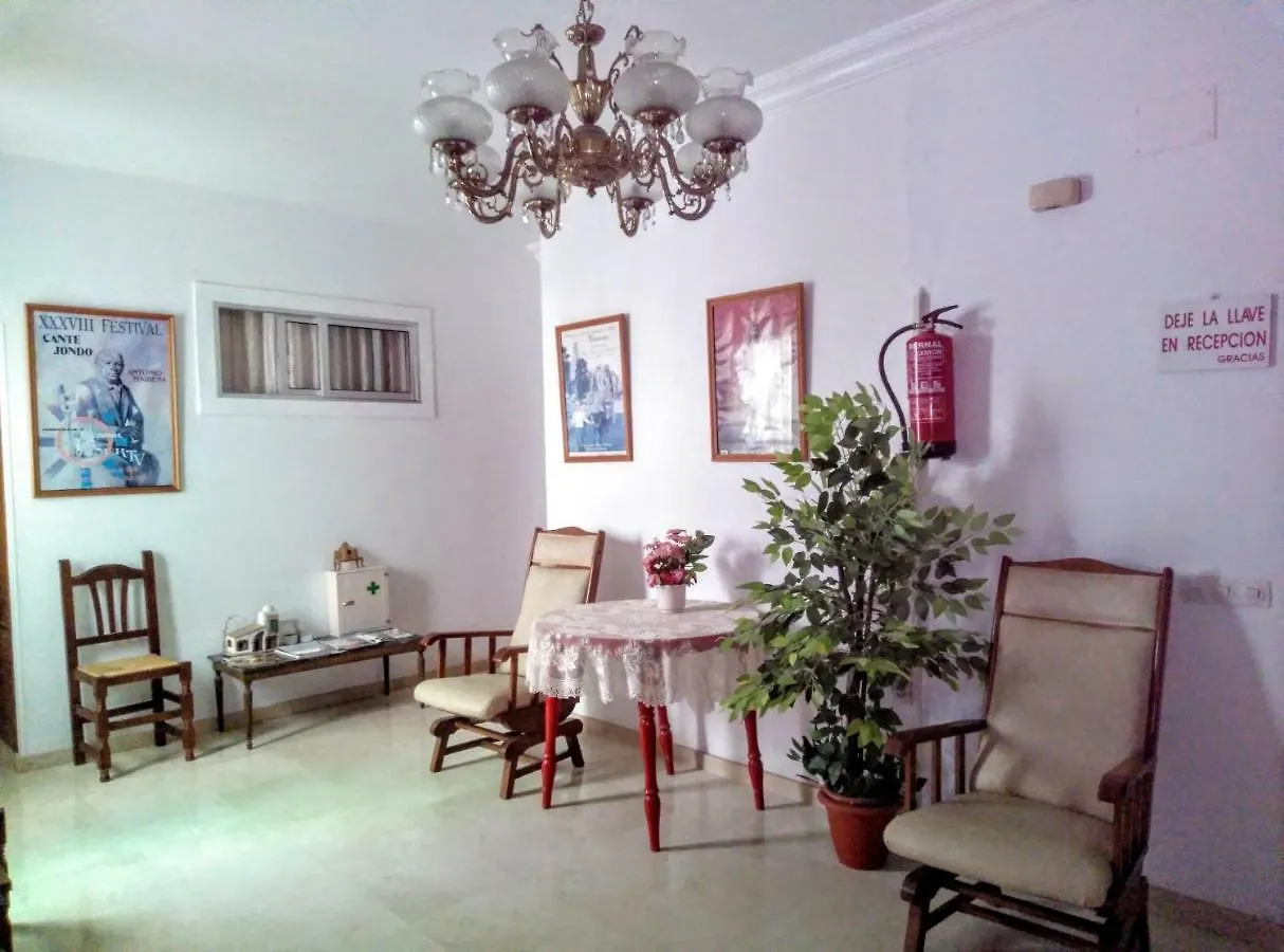 Guest house Pension Larra Mairena De Alcor